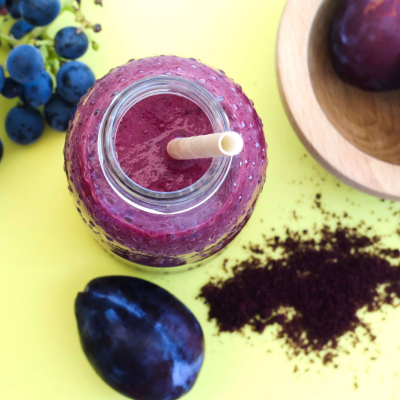 Nutrient-dense smoothie with cinnamon and Açai