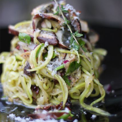 Courgettes Tonnarelli with Mushrooms and Blue Poppies