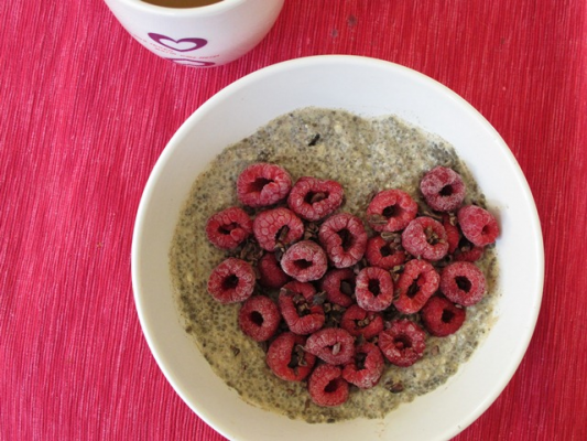 Crème dessert à la cardamome et fruits des bois